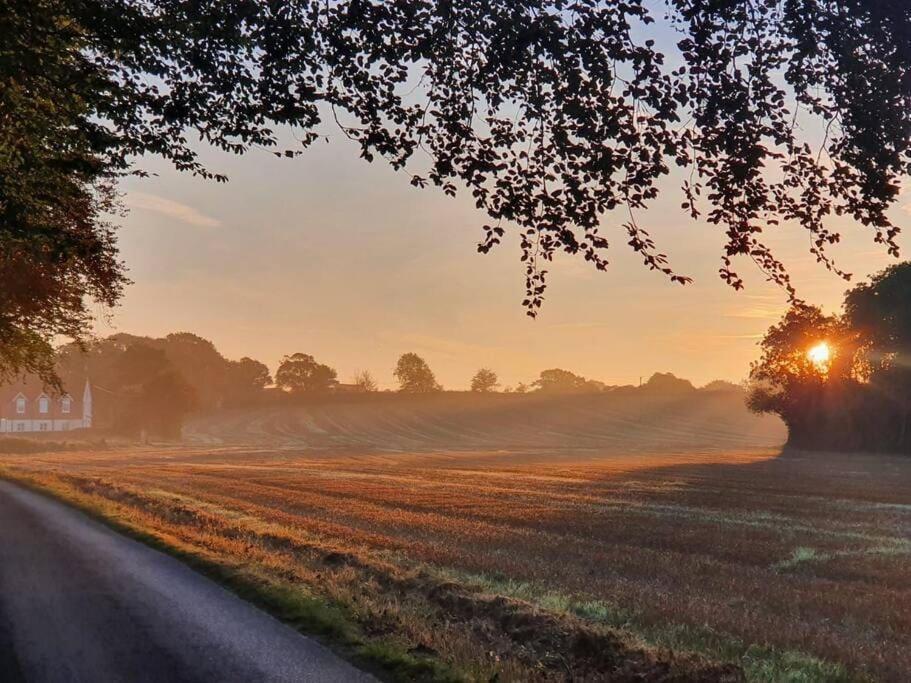 Nature Charm & Fruit Delights, Multi-Generation Celebratory Home -Try, Relax, Repeat - Sellindge Ashford  Esterno foto