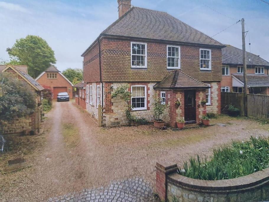Nature Charm & Fruit Delights, Multi-Generation Celebratory Home -Try, Relax, Repeat - Sellindge Ashford  Esterno foto