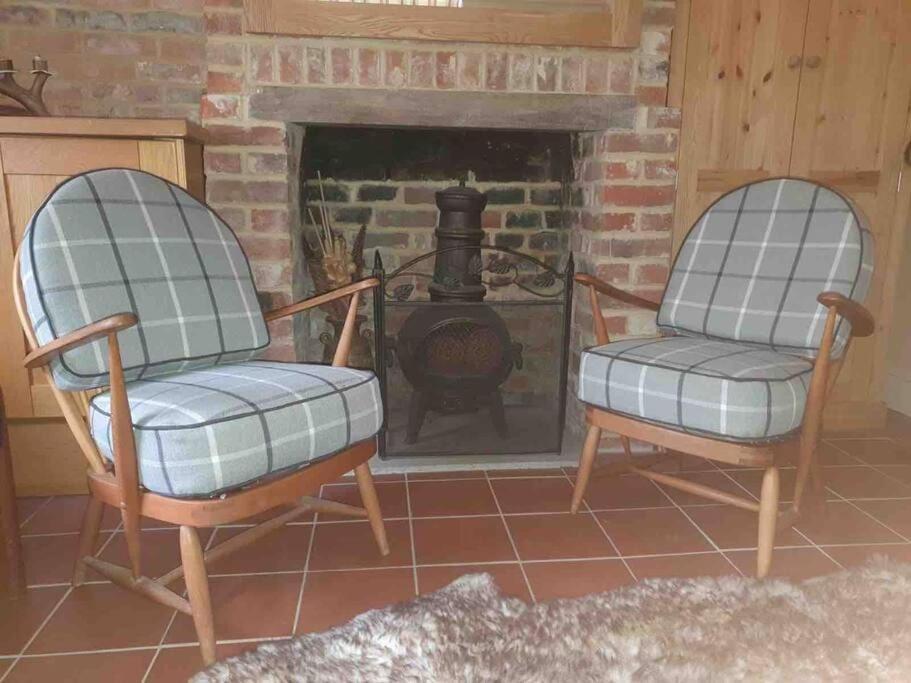 Nature Charm & Fruit Delights, Multi-Generation Celebratory Home -Try, Relax, Repeat - Sellindge Ashford  Esterno foto